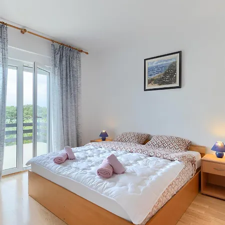 Erla Apartman Banjole