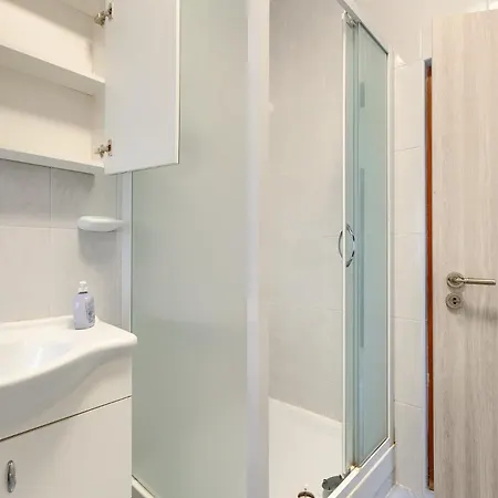 Erla Apartment Banjole