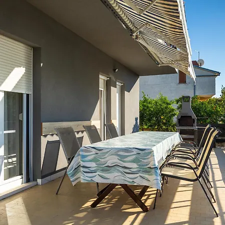 Apartment Erla Banjole